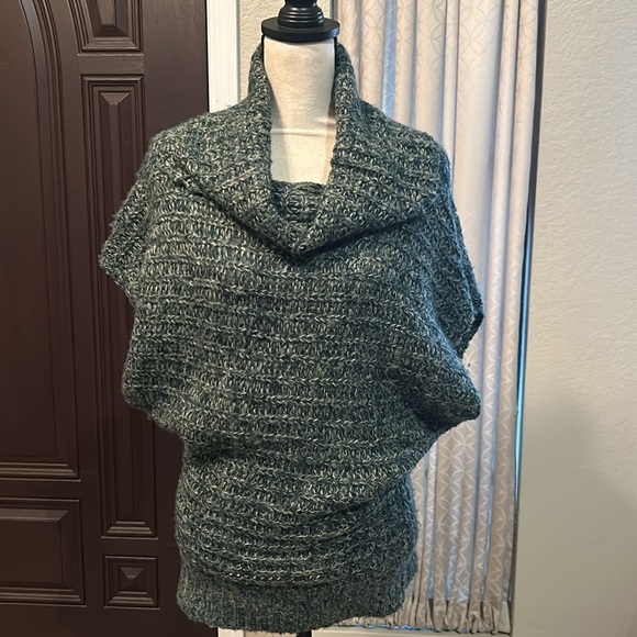 Akualani Wool Mohair Cowl Neck Cap Sleeve Tunic - Picture 2 of 6